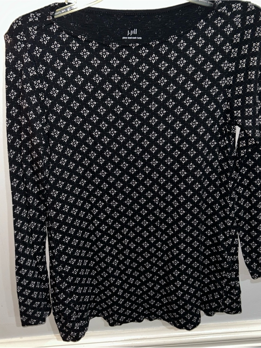 J. Jill Black & White Diamond Floral Knit Long Sleeve Top